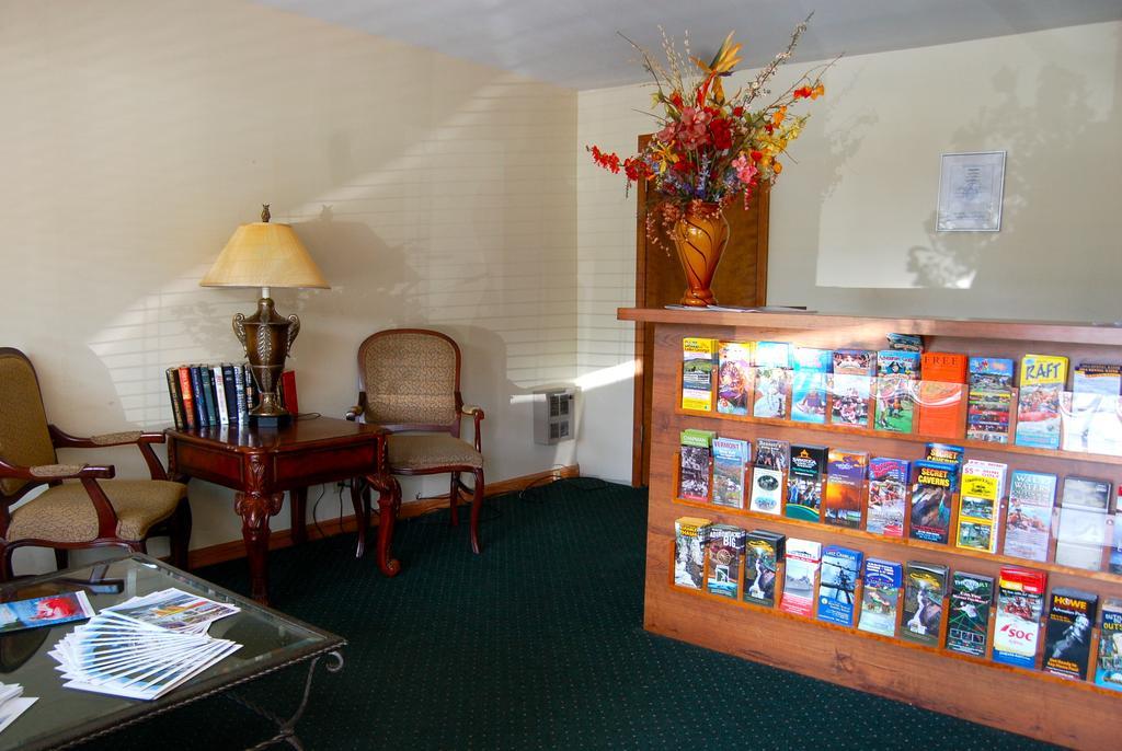 Wakita Court Motel Queensbury Luaran gambar