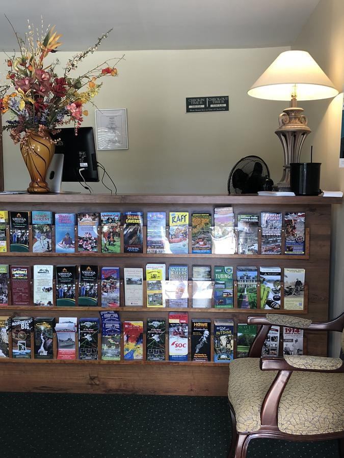 Wakita Court Motel Queensbury Luaran gambar